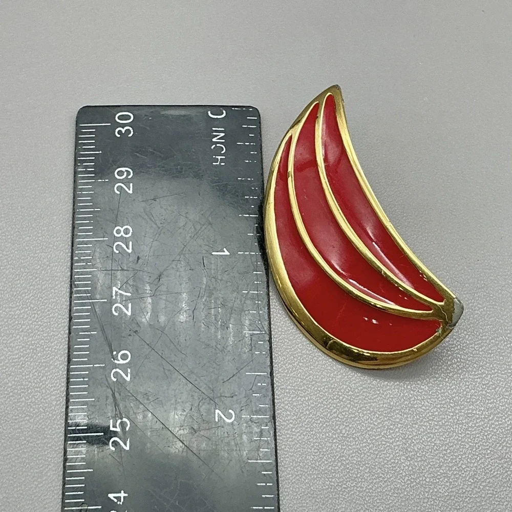 Napier‎ Earrings Red Enamel Teardrop Stud Womens Gold Tone Statement Jewelry